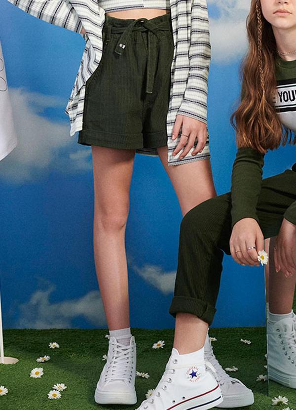 I Am - Short Clochard de Veludo Cotelê Verde