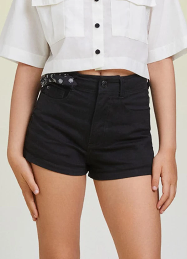 I Am - Short com Lenço Preto