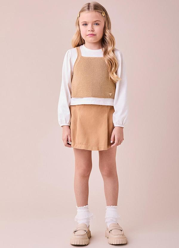 Momi - Short Saia de Sarja com Pregas Bege 5