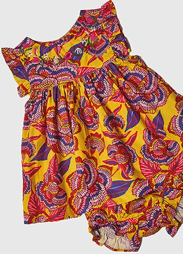 Fábula - Vestido Bebê Bordado Florida Amarelo 3