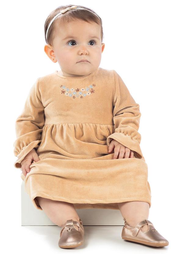 Amada - Vestido Bordado em Tecido Veludo Bege