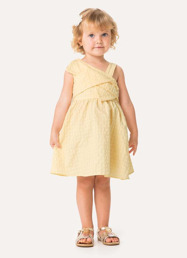 Carinhoso - Vestido Curto Godê em Anarruga Amarelo Pastel
