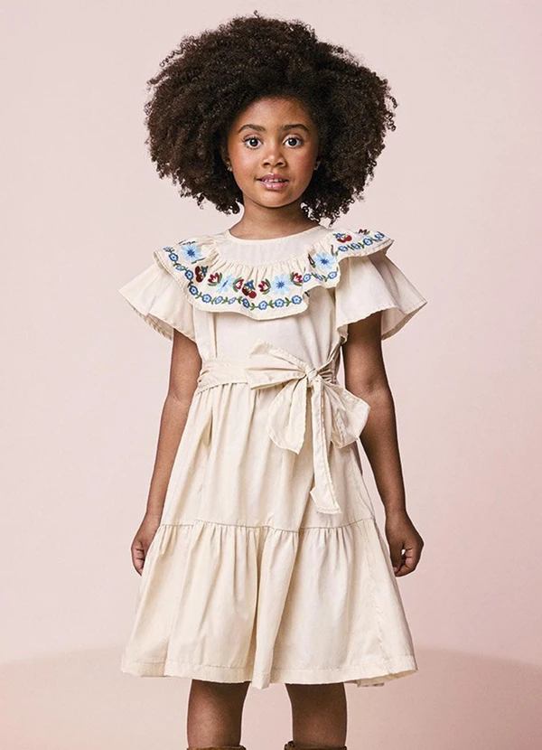 Momi - Vestido Infantil Menina com Bordado de Flores