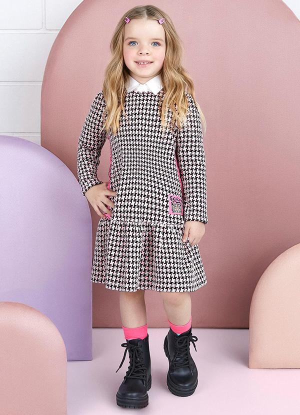 Momi - Vestido Manga Longa de Matelassê Preto