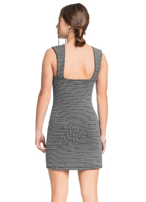 Gloss - Vestido Juvenil em Malha Trabalhada Preto - GLOSS