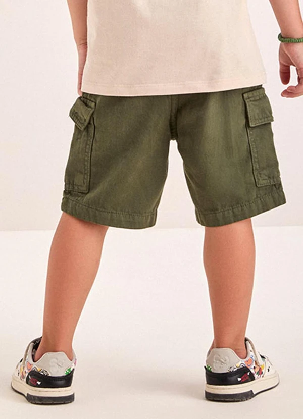 Youccie - Bermuda Cargo Verde de Sarja Verde 2