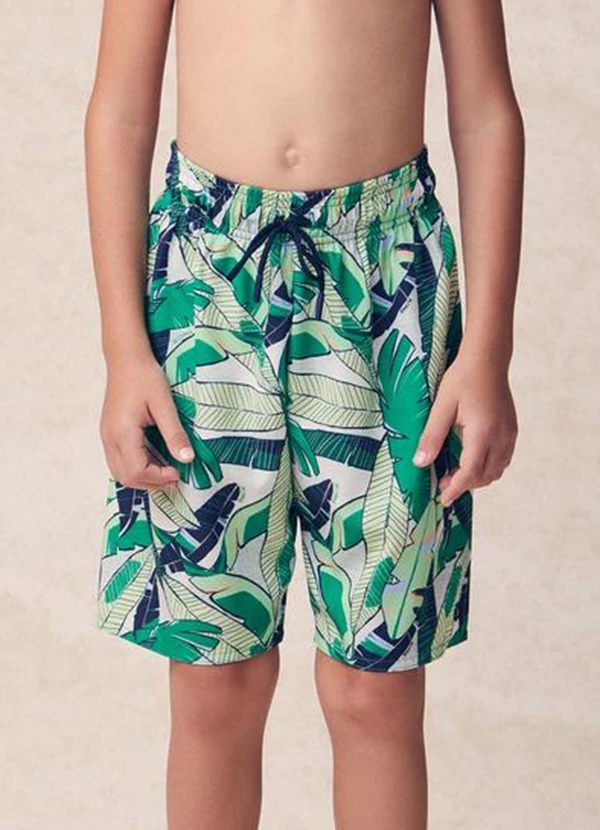 Youccie - Bermuda em Tactel Estampada de Folhas Verde