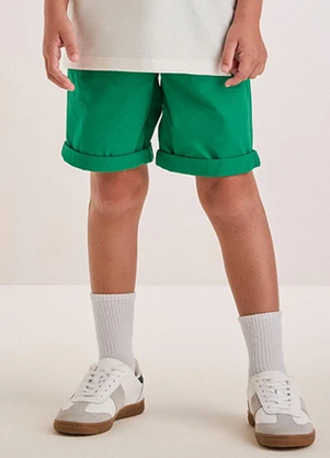 Youccie - Bermuda Verde de Sarja Verde - YOUCCIE
