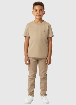 Carinhoso - Camiseta com Bordado em Pima Cáqui - CARINHOSO
