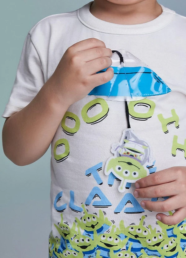 Youccie - Camiseta com Estampa Toy Story Off White 4