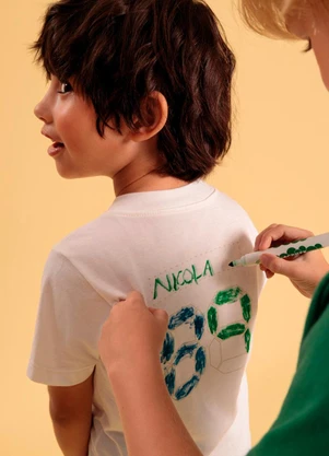 Bugbee - Camiseta Infantil Algodão Kit Canetinhas Branco - BUGBEE