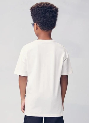 Youccie - Camiseta Infantil com Chuteiras de Puff Branco - YOUCCIE