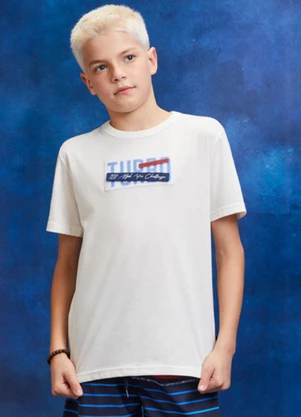 Youccie - Camiseta Off White com Patch Bordado Pérola - YOUCCIE