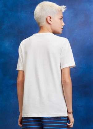 Youccie - Camiseta Off White com Patch Bordado Pérola - YOUCCIE