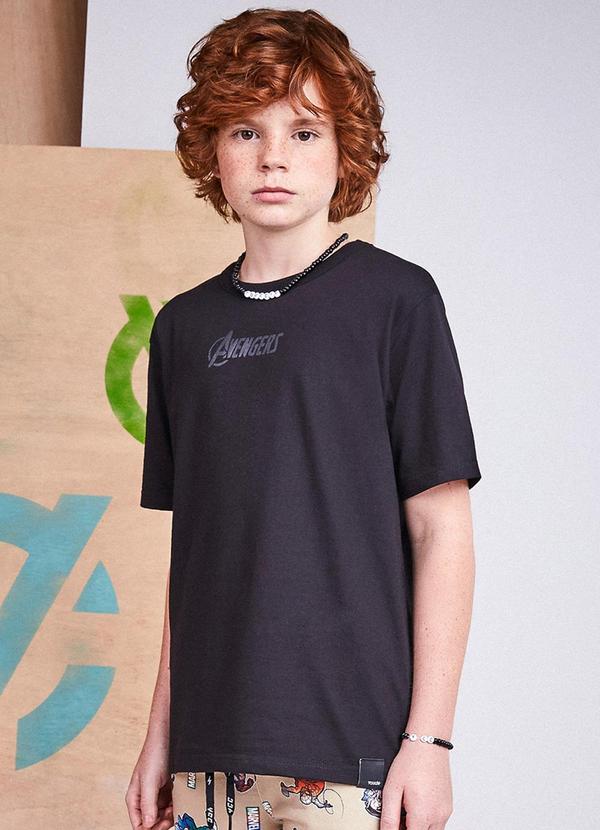 Youccie - Camiseta os Vingadores Preto