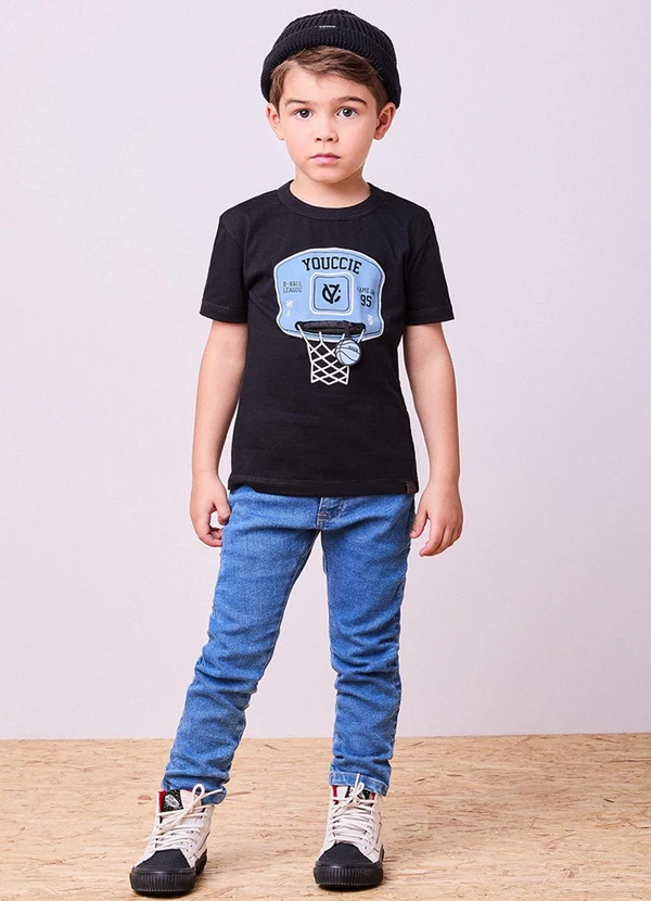 Youccie - Camiseta Preta com Estampa de Basquete Preto 3