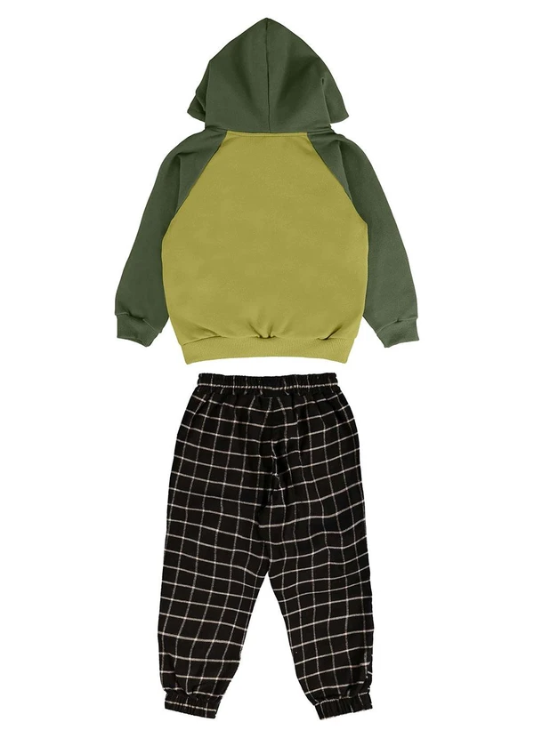 Três e Já - Conjunto com Blusão e Calça de Verde 2