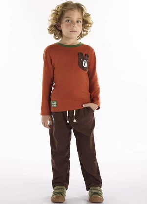 Três e Já - Conjunto com Camiseta e Calça Marrom - TRÊS E JÁ