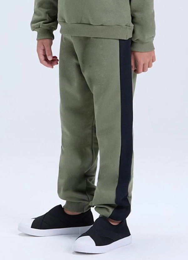 Vida Costeira - Conjunto de Moletom com Faixa Lateral Verde 3