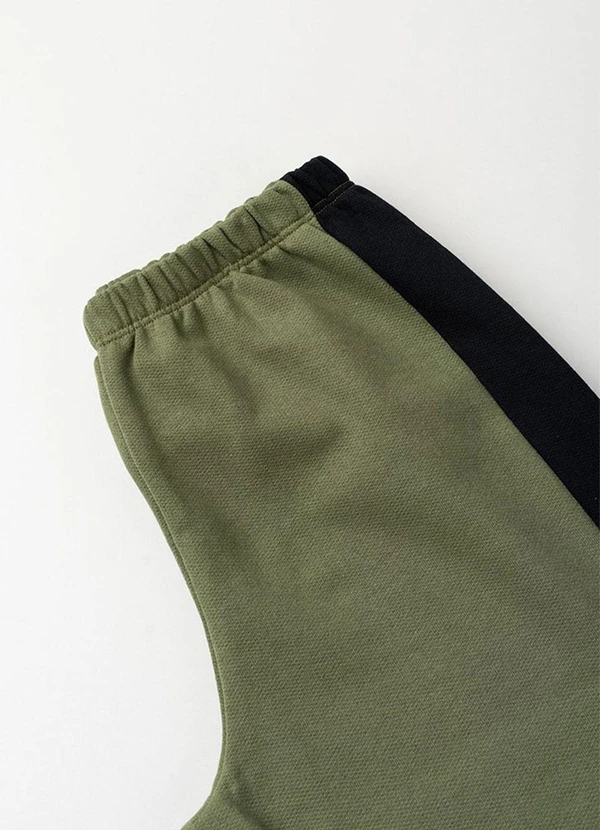 Vida Costeira - Conjunto de Moletom com Faixa Lateral Verde 6