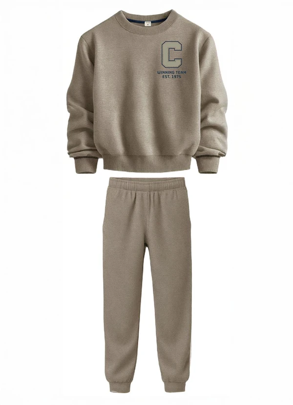 Carinhoso - Conjunto Jogger Winning Team em Moletom Bege