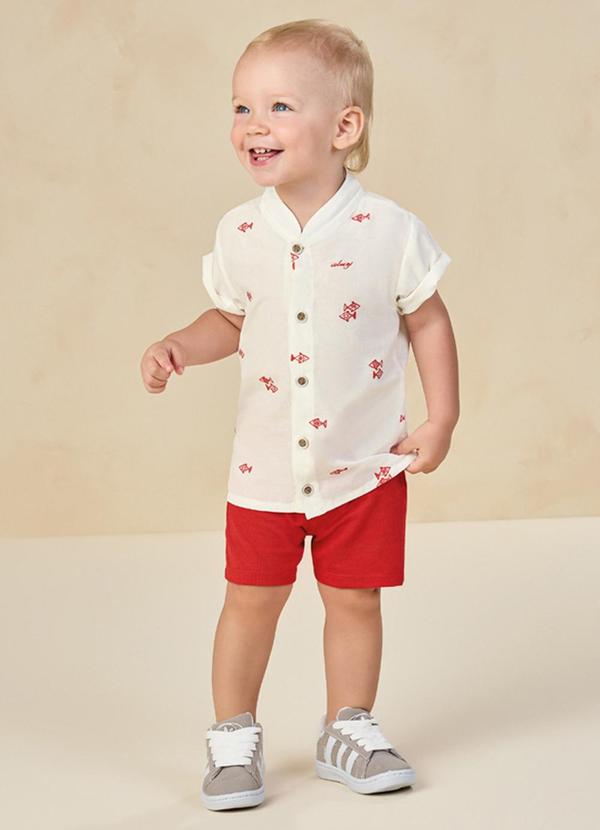 Ioluig - Conjunto Camisa Plano Cielo e Bermuda Bege 2