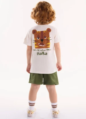 Três e Já - Conjunto com Camiseta e Short Bege - TRÊS E JÁ