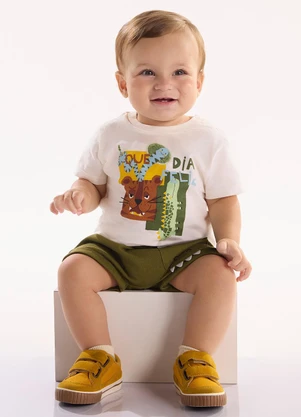 Três e Já - Conjunto com Camiseta e Short Bege - TRÊS E JÁ