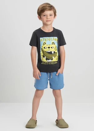 Conjunto com Camiseta e Short Três e Já Cinza - TRÊS E JÁ