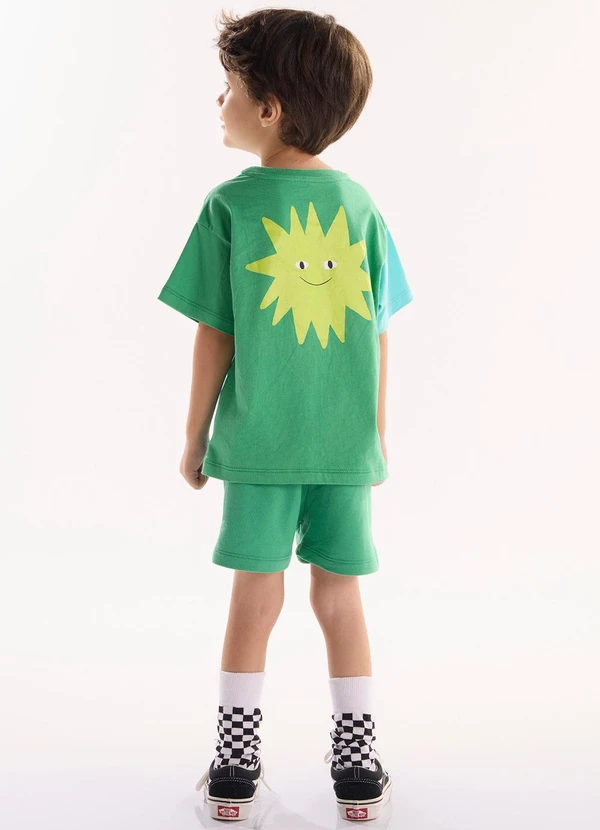 Três e Já - Conjunto com Camiseta e Short Verde 2