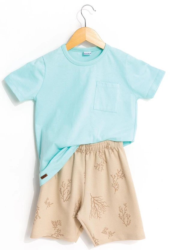 - Conjunto com Camiseta Verde 4