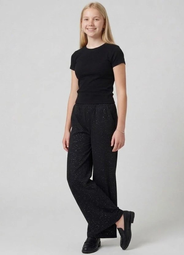 Minty - Calça Wide Leg Juvenil em Moletom Preto 4