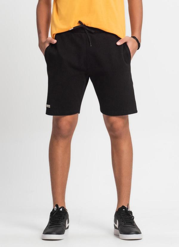 Minty - Bermuda Juvenil Masculina em Moletinho Preto