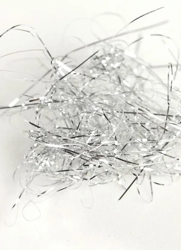 Lar e Lazer - Fio para Unhas Prata 18 Metros 3