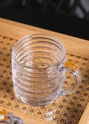 Lar e Lazer - Caneca Little Bee 200ml Cristal Ecológico - Lyor - LAR E LAZER
