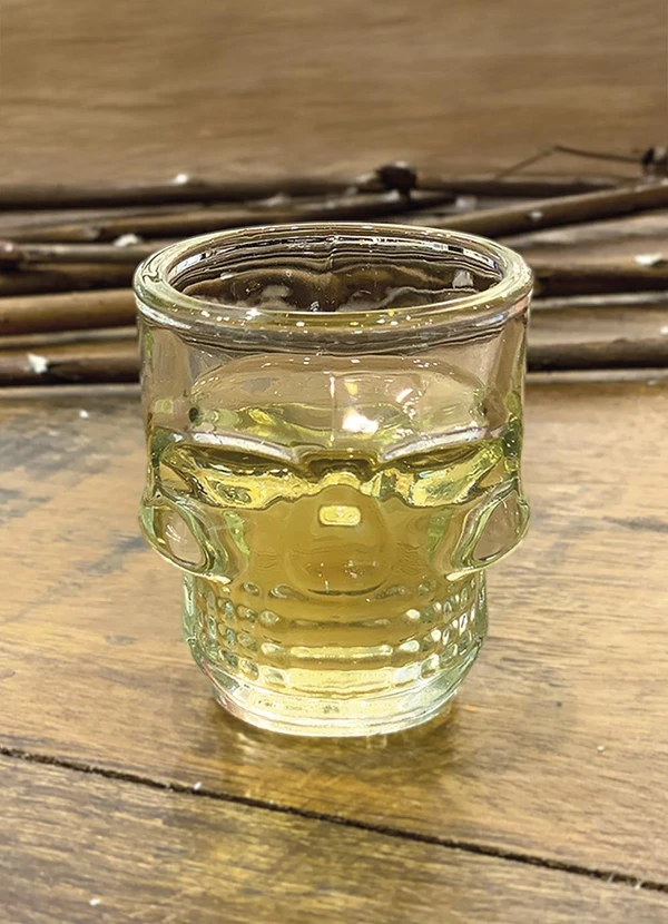 Lar e Lazer - Copo de Shot Caveira 50ml Em Vidro 4